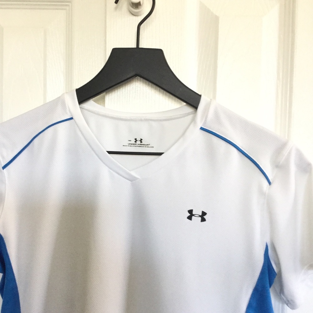 V Neck Performance Tee - Picture 3 of 3